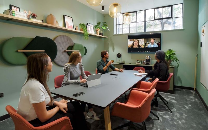 03/11 Pine Street, Farringdon Image 3