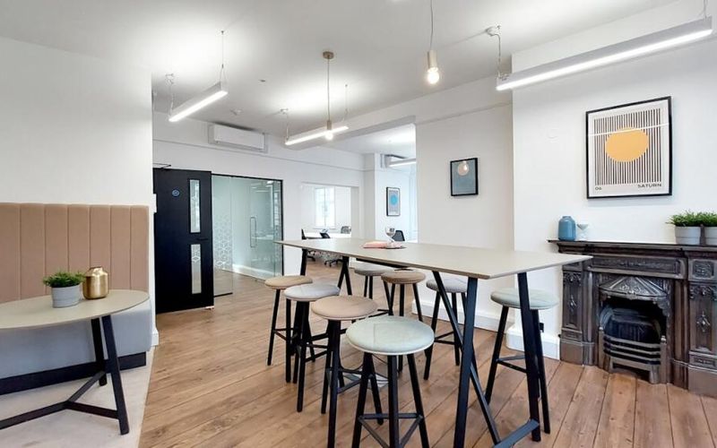 62 Shaftesbury Avenue, Soho Image 1