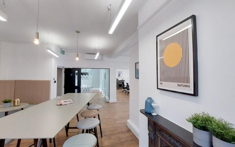 62 Shaftesbury Avenue, Soho Image 2