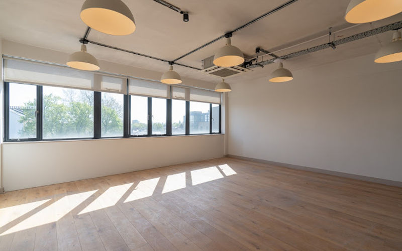 2 Bocking Street, London Image 5