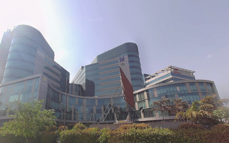 A-06 - 10 Iris Tech Tower Sector 48, Gurugram, 5 DESKS A-06 - 10 Iris Tech Tower Sector 48, Gurugram Image 1
