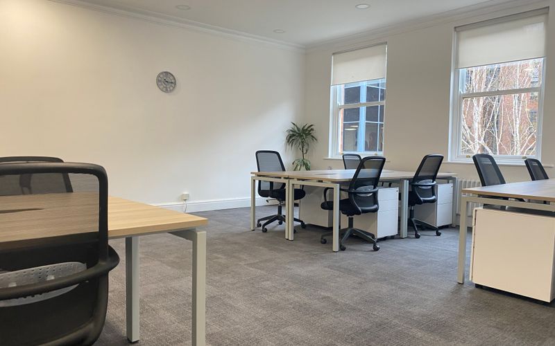 9 Park Square East, West Yorkshire Image 11