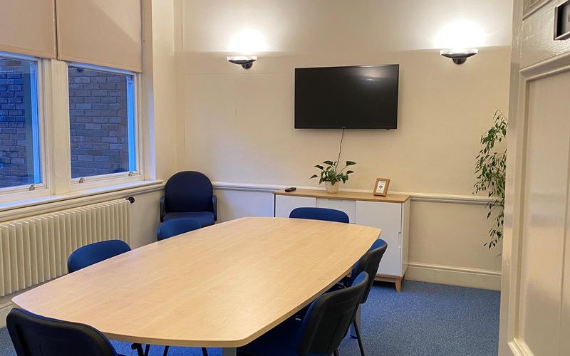 9 Park Square East, West Yorkshire Image 12