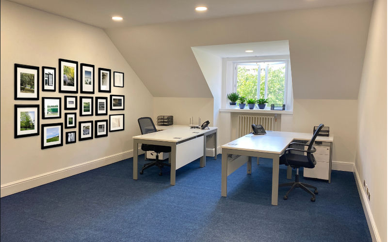 9 Park Square East, West Yorkshire Image 1