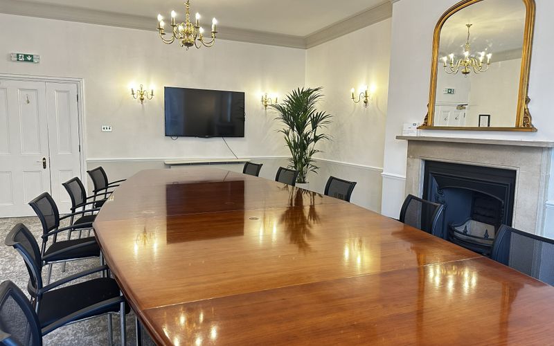 12 Castle Hill, Windsor And Maidenhead Image 1