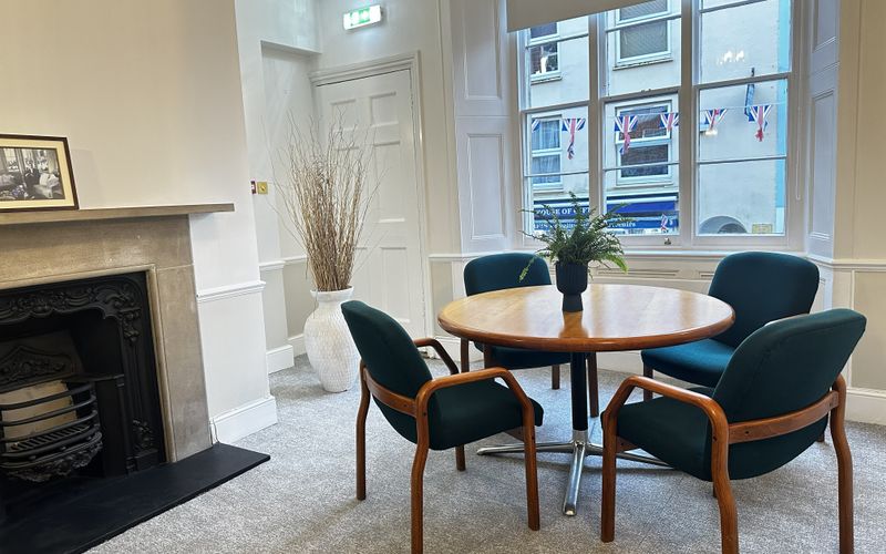 12 Castle Hill, Windsor And Maidenhead Image 9