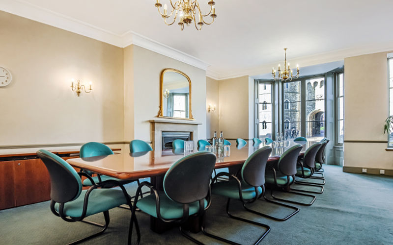 12 Castle Hill, Windsor And Maidenhead Image 4