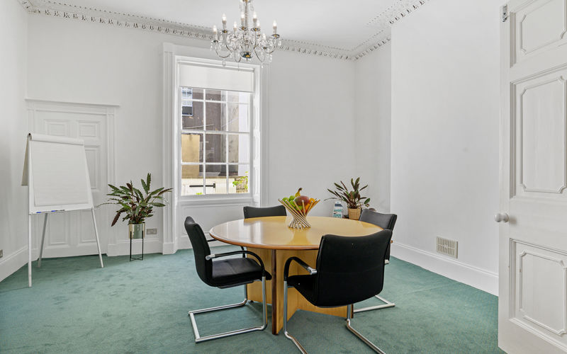 29 Cambray Place, Gloucestershire Image 8