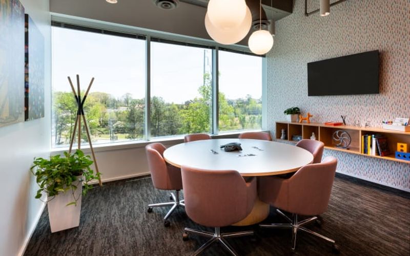 207 N Fir St, Sisters Image 1