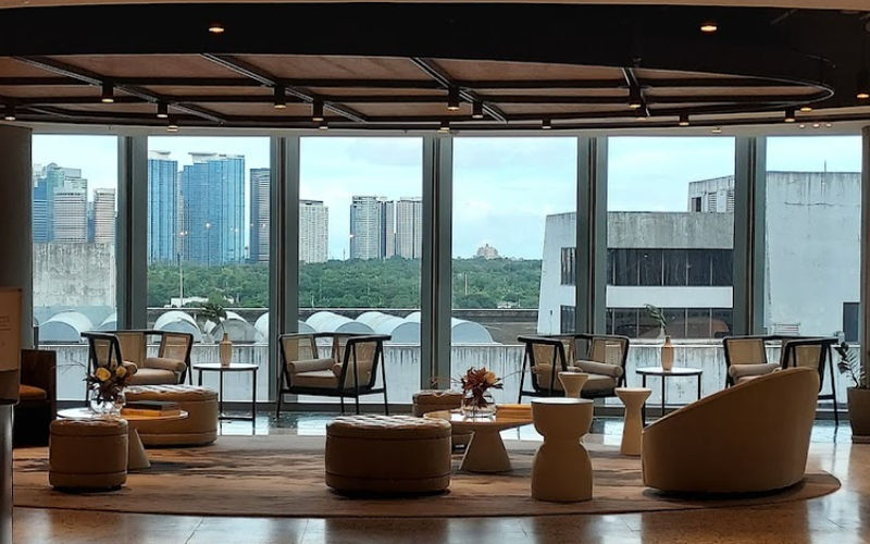 Tower 2 Ayala Triangle Gardens Paseo De Roxas, Makati Image 2