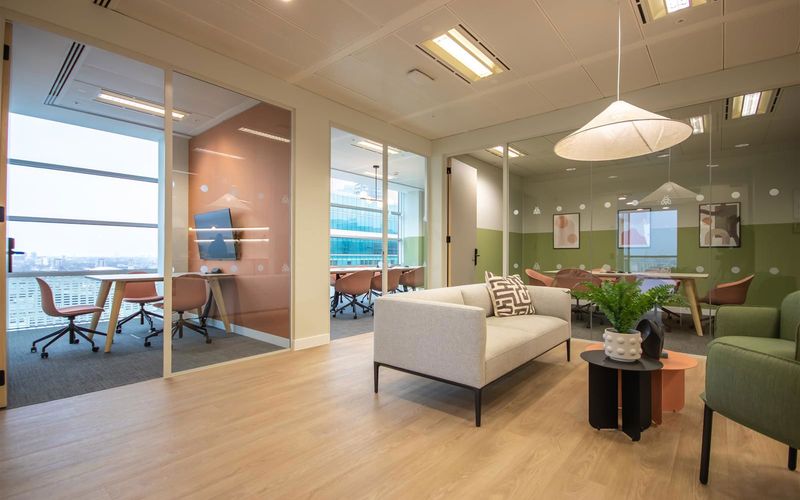 30 Crown Place, London Image 9