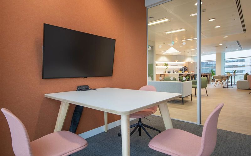 30 Crown Place, London Image 6