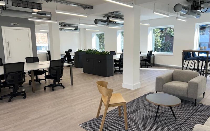 5 Sycamore Street, London Image 4