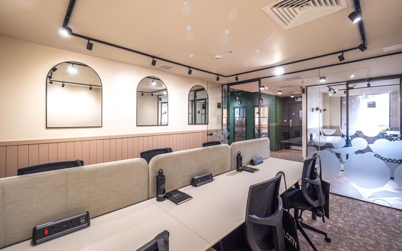 19 Spring Gardens, Manchester Image 2