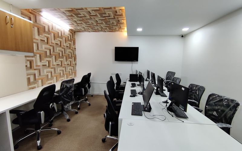 Andheri - Ghatkopar Link Rd Next To Jb Nagar, Mumbai Image 6