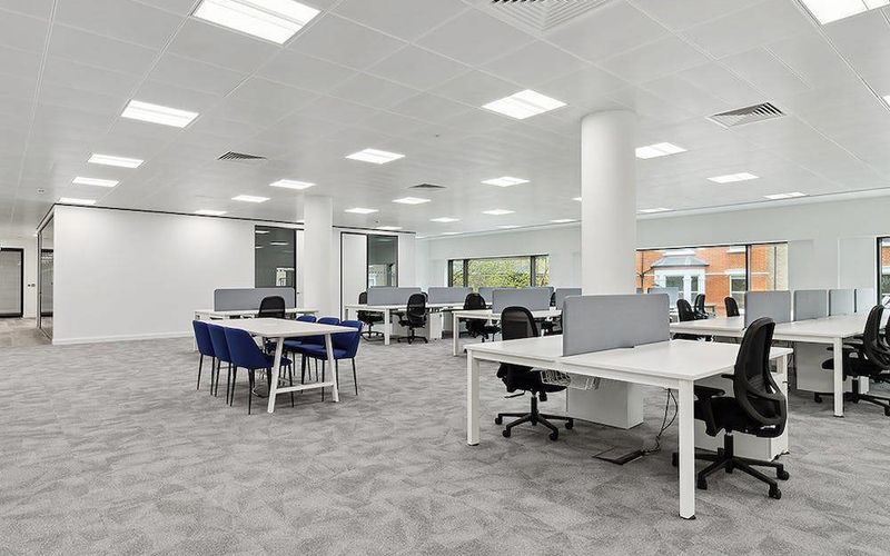 174 Hammersmith Road, Greater London Image 1