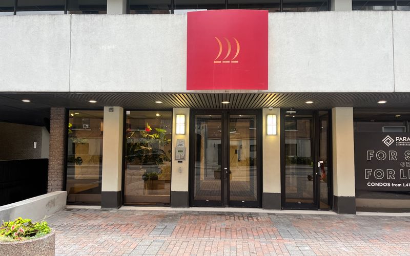 222 Somerset Street West, Ottawa Image 9