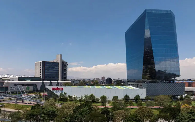 Calle 81 B Con Av Boyacátorre Fura, Bogota Image 12