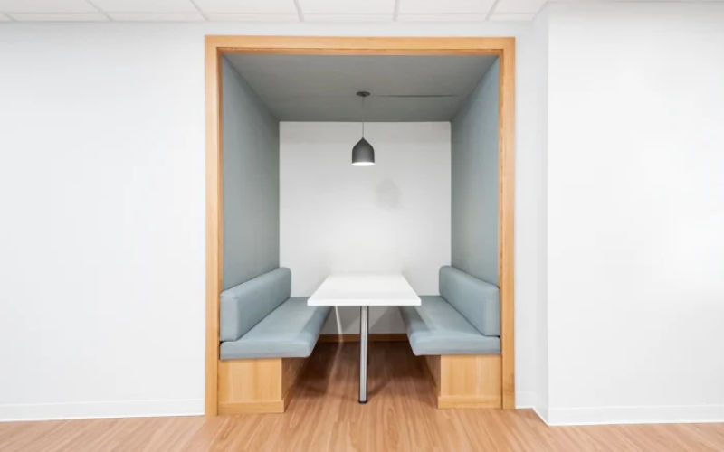 568 Atrium Drive, Vernon Hills Image 9