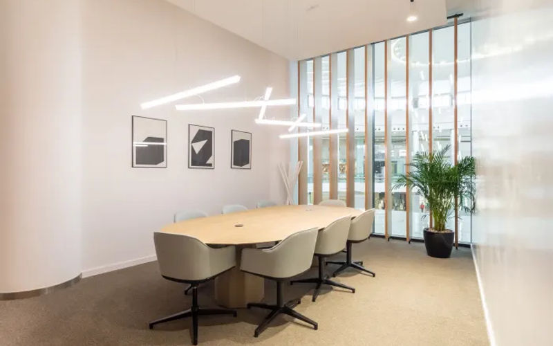 568 Atrium Drive, Vernon Hills Image 3