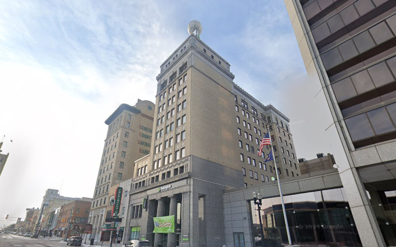 328 S Saginaw Street, Flint Image 11