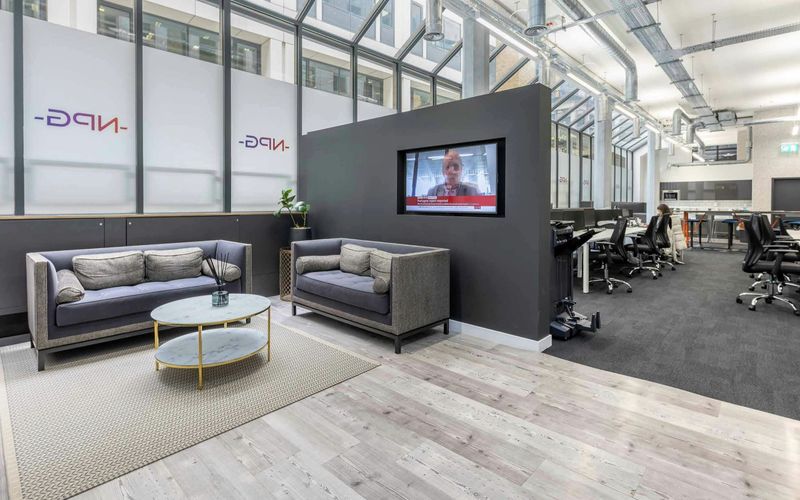 52 Gracechurch St, London Image 1