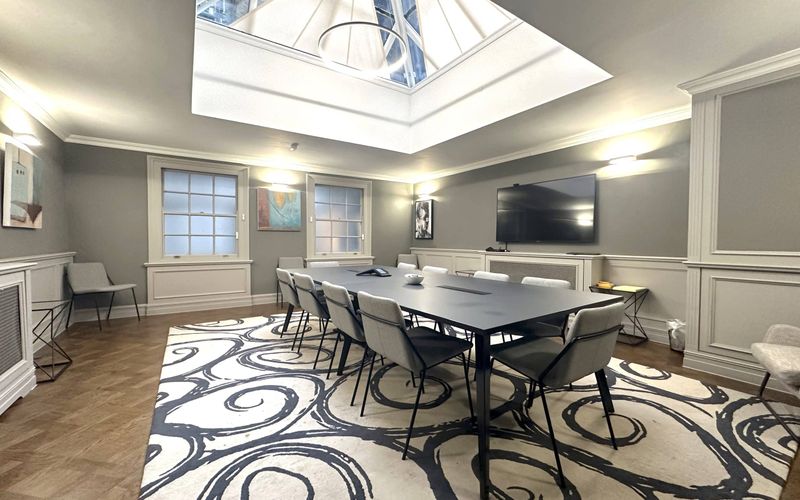 27 Grosvenor Street, London Image 1