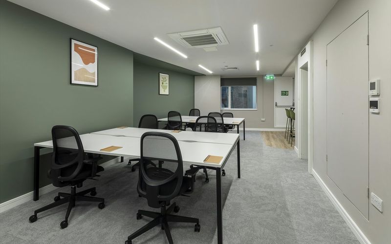 141 Fenchurch Street, London, 18 DESKS 141 Fenchurch Street, London Image 1