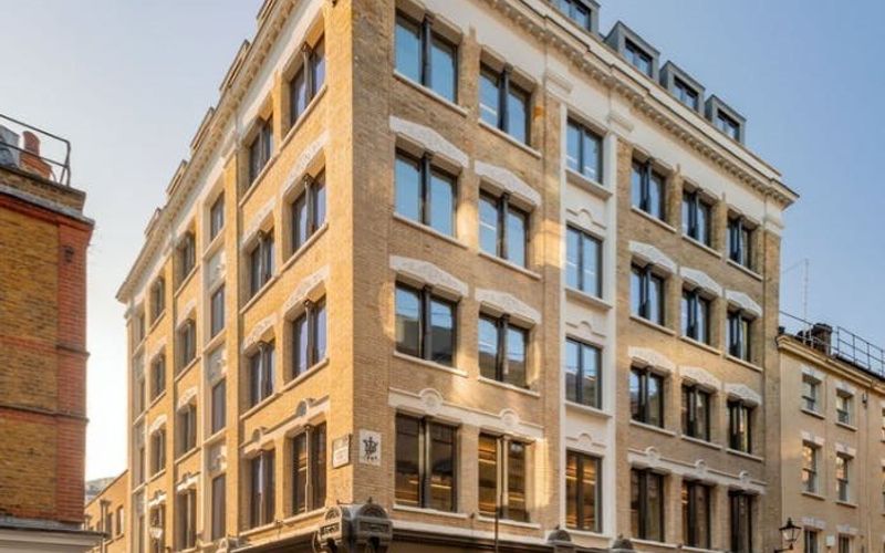 30 Artillery Lane, London Image 10