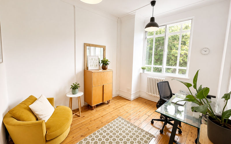 35 Bow Road, BOW Image 1