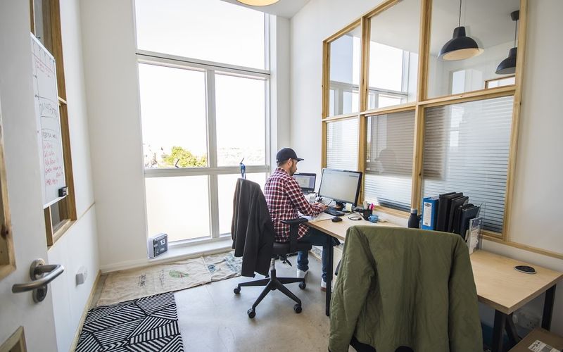 102 Rookery Court, Greater London Image 4