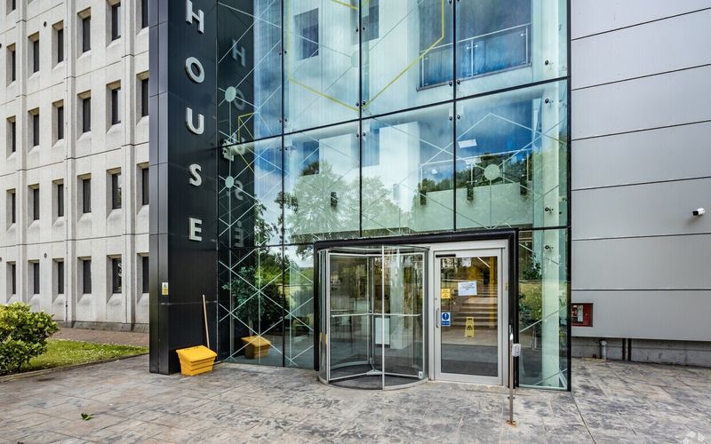 1 Warrington Road, Birchwood Image 17