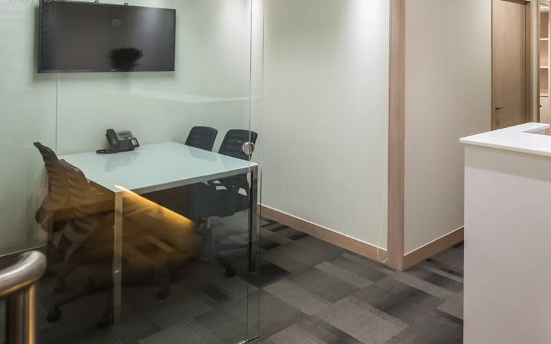 28 Yee Wo Street Causeway Bay, Hong Kong Image 1