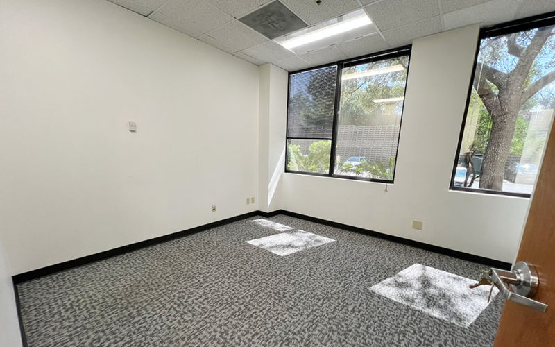 4440 S Piedras Dr, San Antonio Image 1