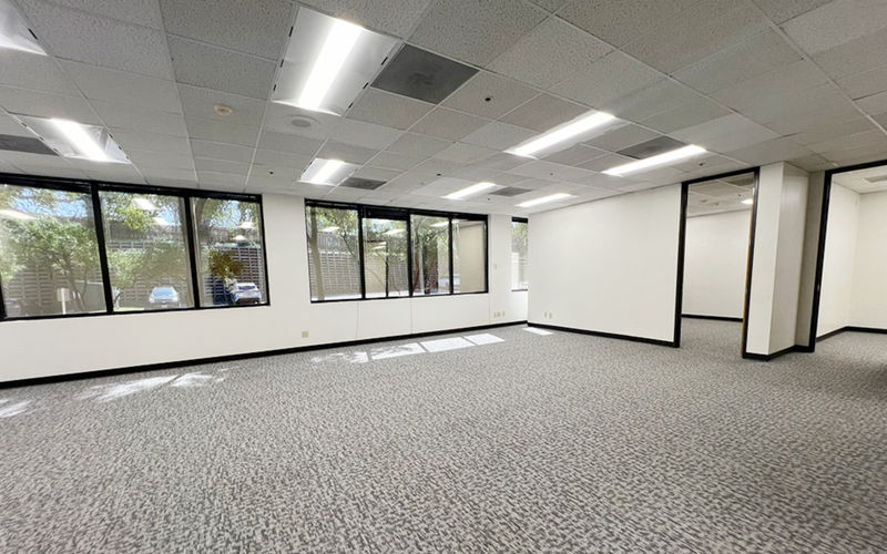 4440 S Piedras Dr, San Antonio Image 2