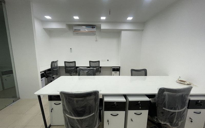 32 Jl Nehru Road Park St, Kolkata Image 3