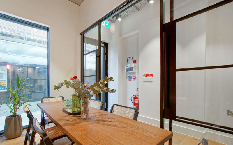 50 Ewer Street, London Image 1