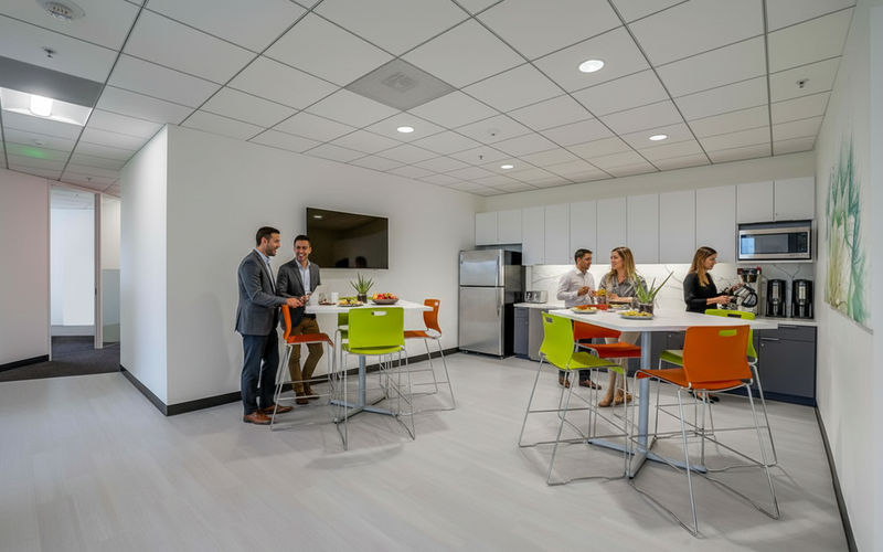 12121 Wilshire Blvd, Los Angeles Image 9