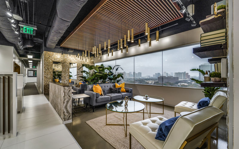 5718 Westheimer, Houston Image 1