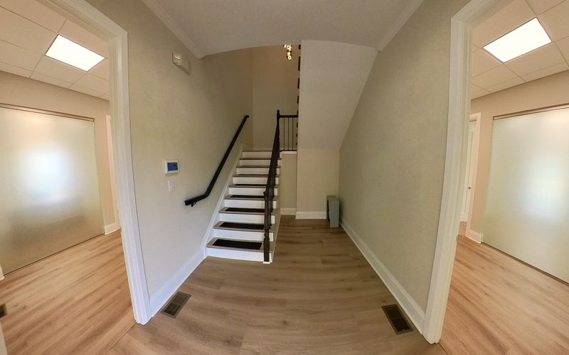 610 Colonial Park Dr, Roswell Image 2