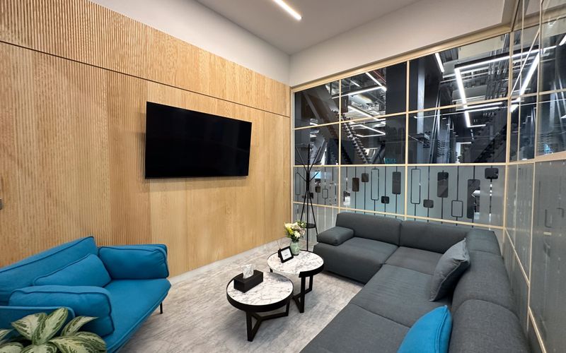 2 London Wall Place, London Image 1