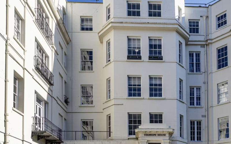 46-47 Park Lane, London Image 4