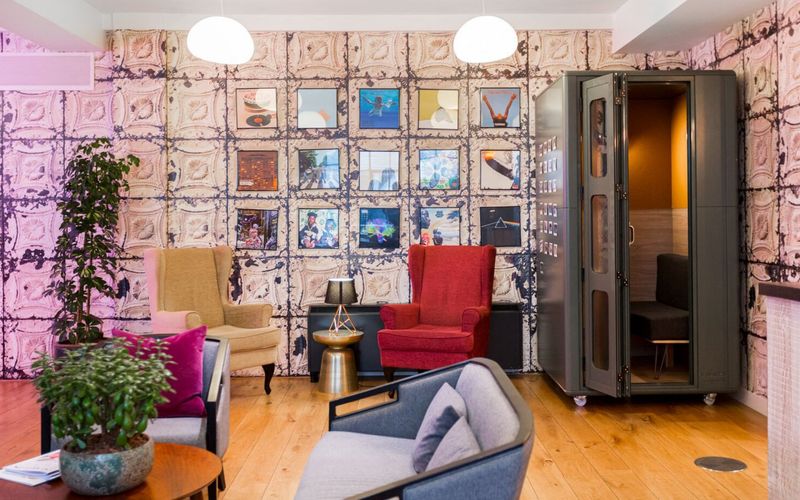 2 Sheraton Street, London Image 6