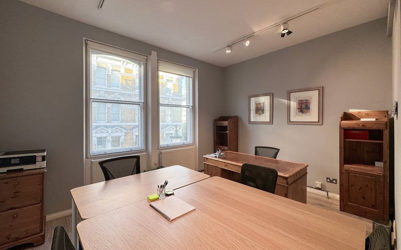 91 Mortimer Street, London Image 4