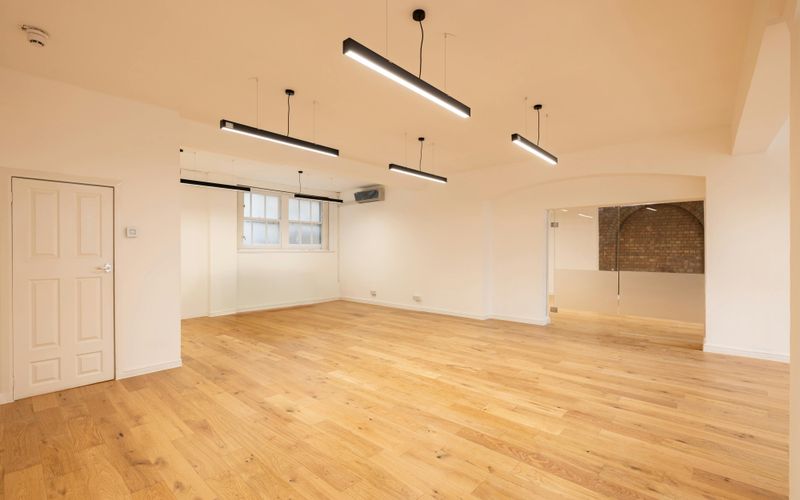172 Arlington Road, London Image 1