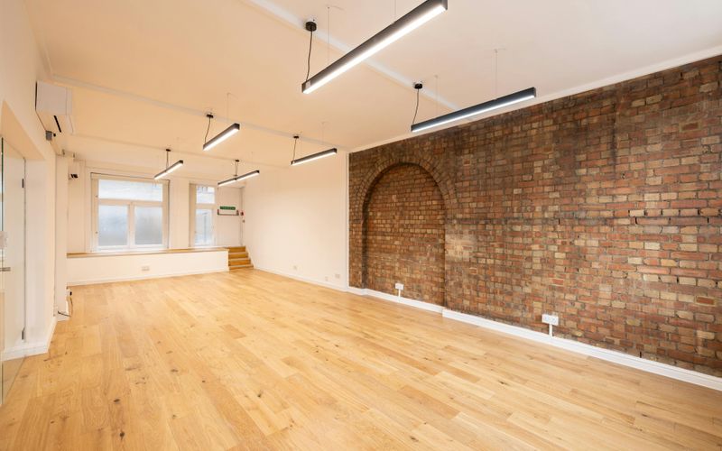 172 Arlington Road, London Image 1