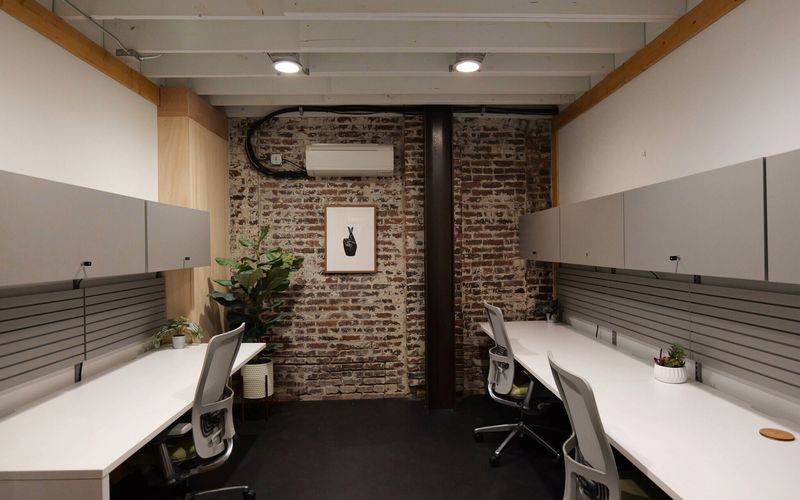 111 West Lewis Street, Greensboro Image 1