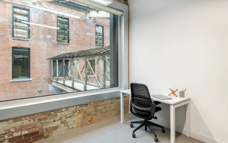 710/30 Križíkova Karlín, Prague Image 6