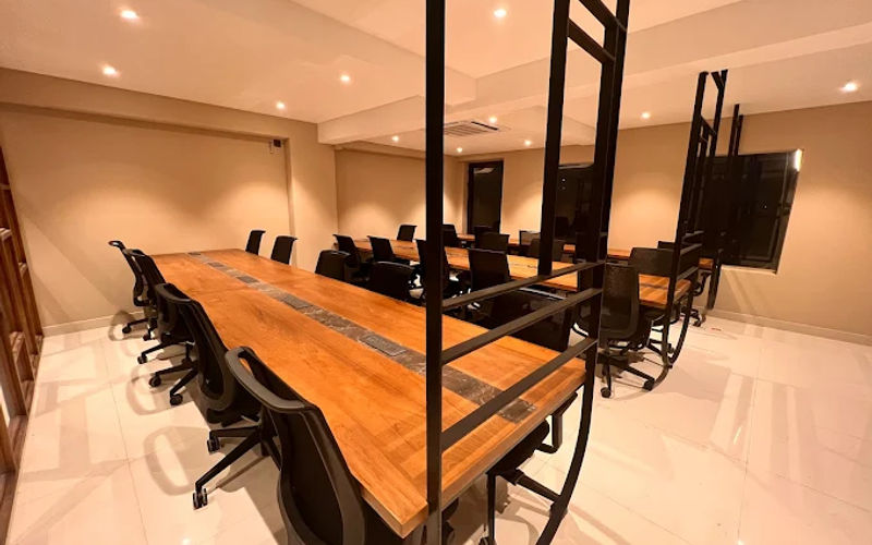 9th Cross Rd Avenue Road Panampilly Nagar, Kochi, 220 DESKS 9th Cross Rd Avenue Road Panampilly Nagar, Kochi Image 1