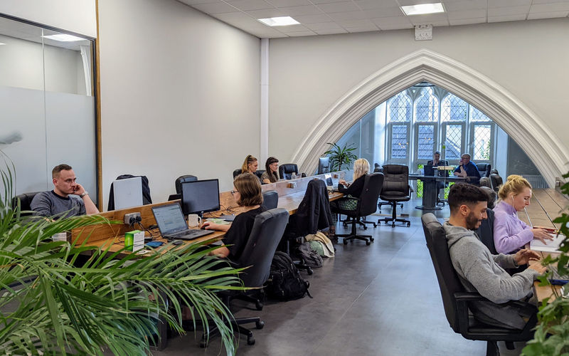 16 Oakfield Road, Clifton Image 7